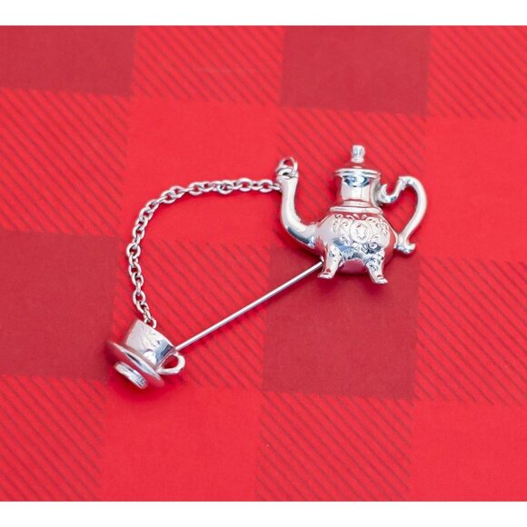 Vintage Tea Kettle Silver Tone Stick Pin by Avon - O2 - Picture 1 of 2